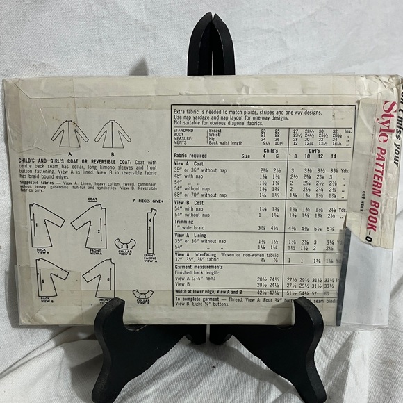 Kids' Blue and Gray Coat Pattern - Picture 2 of 2